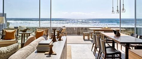 Top 10 Scottsdale Interior Designers | Decorilla Online Interior Modern Boho Beach House, Beach House Decor Diy, Modern Beach House Decor, Beach House Room, Beach House Aesthetic, California Beach House, Small Beach Houses, Contemporary Beach House, Malibu Beach House