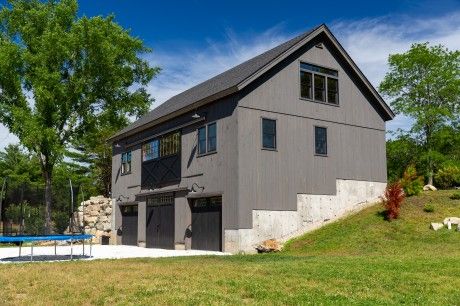 Gable Dormer, Roof Rafters, Barn With Living Quarters, Mountain Dream Homes, Timber Frame Design, Batting Cage, Garage Builders, Bank Barn, Garage Guest House