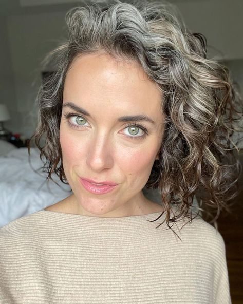 Grombre Hair Cut in a Long Curly Bob Grombre Transition Brunette, Grey Transition Hair Highlights, Long Curly Bob, Growing Out Gray Hair, Grey Brown Hair, Growing Out Hair, Dark Curly Hair, Grey Hair Transformation, Grey Curly Hair