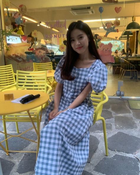 Kim So Eun, Boys Over Flowers, Korean Actresses, Korean Actress, South Korean, Instagram Update, Kdrama, Short Sleeve Dresses, Actresses