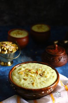 Rice Kheer Recipe, Phirni Recipe, Rice Kheer, Kheer Recipe, Milk And Sugar, Bengali Food, Indian Dessert, Indian Dessert Recipes, Indian Sweet