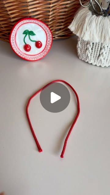 Gamze Sankaya on Instagram: "DIY | En kolay ip bileklik yapma yöntemi 🤗  DIY | The easiest way to make a rope wristband🤗  #diy #diywristbands #accessories #kendinyap #kendinyapprojeleri #bileklik #ipbileklik #red #kırmızı" Wristband Diy, Instagram Diy, Red Bracelets, Handmade Jewelry Diy, Jewelry Diy, Jam, Handmade Jewelry, Red, On Instagram