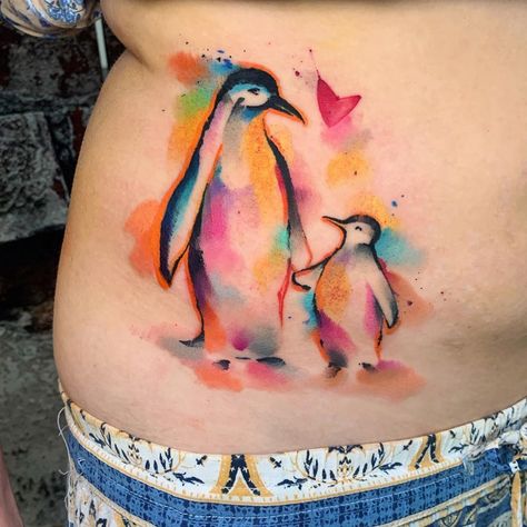 Penguin mom & baby watercolor piece by Pablo Ortiz, an artist at Dhira Tattoo in Toledo, Spain. Mom Baby Tattoo, Penguin Tattoo, Worlds Best Tattoos, 13 Tattoos, Tattoo Design Ideas, Home Tattoo, Baby Tattoos, Grey Tattoo, Best Tattoo Designs