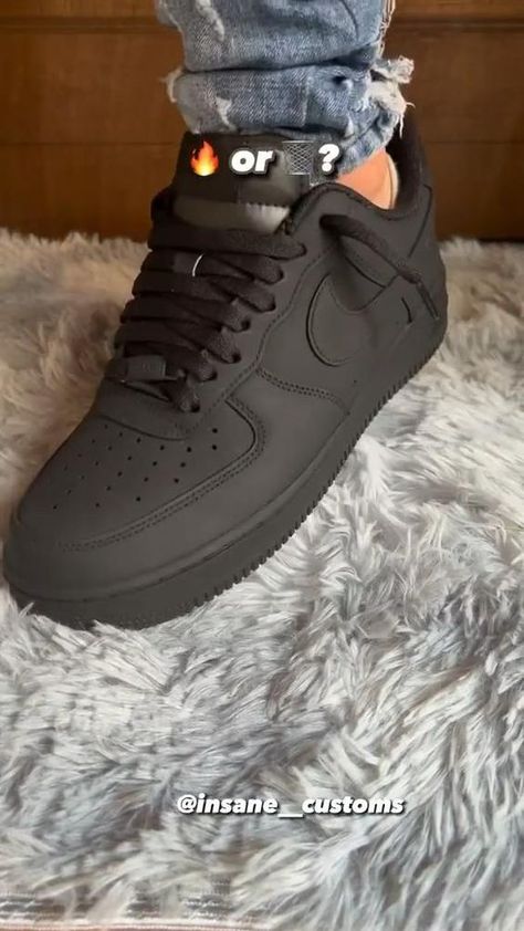 Mens Sneaker Outfits, Jordan Sneakers Outfit Men, Man Sneakers Outfit, Af1 Lace Ideas, Sneakers Laces Style, Nike Shoes Men Outfit, Sneaker Outfits Men, Sneaker Laces Ideas, Mens Sneakers Outfit