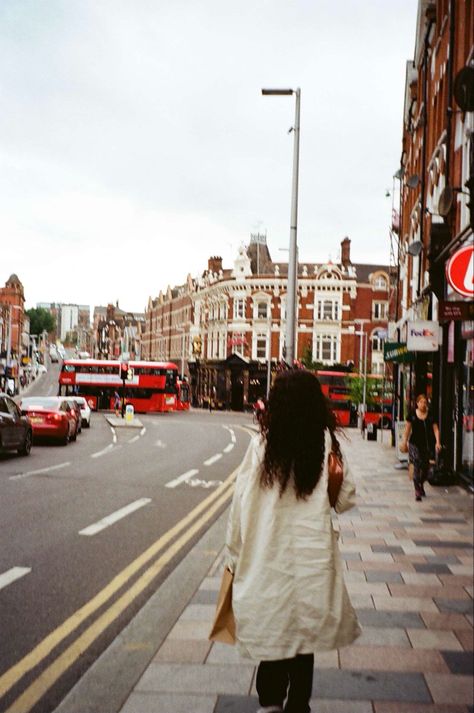 London 
Black girl London Aesthetic Black Woman, London Trip Outfit, London Girl Aesthetic, Feminine Experience, Travel Manifestation, Girl In London, Eah Oc, Olivia Baker, London 2023