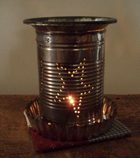 Rust 'n' dust: My tin-can melt warmer. Diy Candle Warmer, Wax Warmer Diy, Diy Candle Melts, Diy Window Clings, Tin Can Lanterns, Diy Wax Melts, Tart Burner, Tin Can Art, Scented Wax Warmer