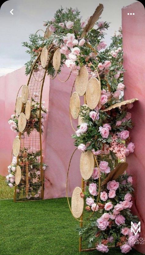 Wedding Home Entrance Decor, Wedding Decor Unique, Stage Inspiration, Unique Event Decor, Venue Design, Wedding Background Decoration, Wedding Entrance Decor, Booth Decor, Wedding Stage Design