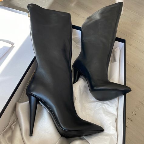 Brand New With Box And Dustbag Guaranteed Authentic Size 37.5 Zipper Is For Decor Only And These Boots Are Slip On Boots Black Knee High Heels, Giuseppe Zanotti Boots, Leather Leggings Fashion, Chic High Heels, High Heel Dress Shoes, Shoes Heels Classy, Zanotti Shoes, Shoes Sneakers Nike, Giuseppe Zanotti Shoes