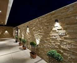 Screening fence or garden wall – 102 Ideas for Garden Design | Interior Design Ideas - Ofdesign Concrete Wall Exterior Ideas, Outdoor Wall Tiles Design, Wall Cladding Designs Exterior, Outside Wall Design Outdoor, Stone Wall Design Outdoor, Yard Wall Design, Outdoor Wall Covering Ideas, Garden Wall Tiles, Outdoor Feature Wall Ideas