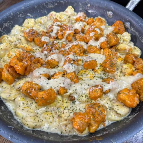 Buffalo Chicken Tortellini Alfredo - Cooking in the Midwest Buffalo Chicken Tortellini Alfredo, Buffalo Chicken Tortellini, Buffalo Alfredo Pasta, Buffalo Tortellini, Chicken Tortellini Alfredo, Buffalo Chicken Lasagna, Tortellini Alfredo, Chicken Tortellini, Homemade Alfredo Sauce