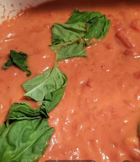 Easy Spicy Blush Sauce Recipe Blush Sauce Recipe, Blush Sauce, Fresh Pasta Recipes, Red Sauce Recipe, Lunch Sides, Italian Diet, Canning Whole Tomatoes, Breakfast Burritos Recipe, Cooking Tomatoes