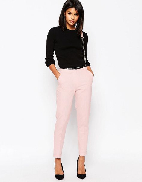 Pink Pants Outfit Work, Trousers Outfit Work, Pink Pants Outfit, Pants Outfit Work, Blush Pants, Mode Tips, Pink Trousers, Stylish Work Outfits, Business Outfit