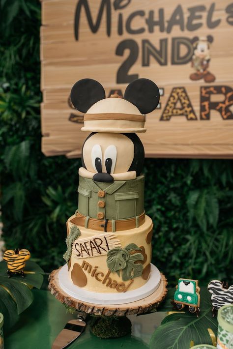 Jungle Mickey Mouse Party, Mickey Mouse Safari Cake, Safari Party Ideas, Mickey Mouse Safari Birthday, Mickey Birthday Cakes, Safari Birthday Party Decorations, Γενέθλια Mickey Mouse, Mickey Safari, Jungle Thema