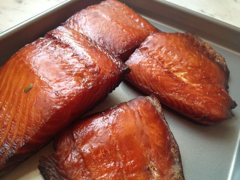 Smoking Salmon on the BGE | Big Green Egg Blog Bge Recipes, Big Green Egg Smoker, Egg Smoker, Egg Bbq, Green Egg Bbq, Dry Brine, Big Green Egg Grill, Green Egg Grill, Bbq Cookout