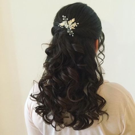 Prom Hairstyles Half Up Half Down Elegant Hair Accessories, Hairstyle For Debut Hair Ideas, Black Curly Hair Half Up Half Down, Prom Hairstyles Curled Half Up Half Down, Curls With Half Up Half Down, Debutant Hairstyles, Curly Formal Half Up Half Down, Asian Wedding Hairstyles Half Up, Sweet 16 Hairstyles Half Up Half Down