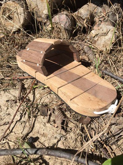 Wood Sandals, Wood Platform Shoe, Wooden Shoe Mold Ideas, Japanese Wooden Sandals, Wooden Clog Sandals, Make Your Own Shoes, Wooden Sandals, Diy Slippers, Wood Shoes