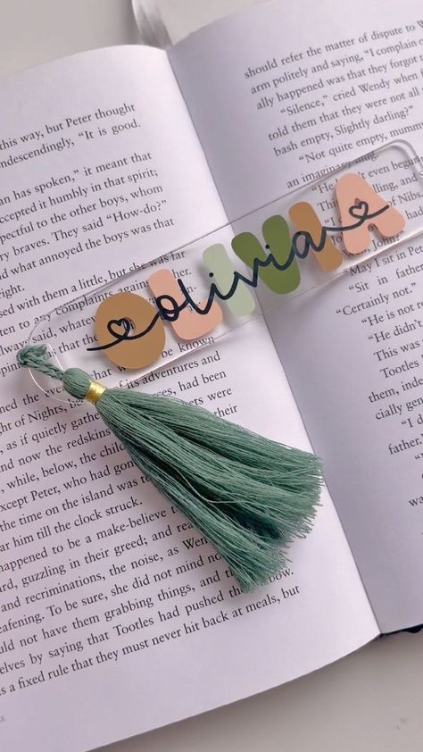 Only if every project goes this smooth 🤷🏻‍♀️ But this one turned out lovely! I also posted a short blog with brief explanations of how I made this name & recommended fonts ✨ Materials: - bookmark blanks: available on our website - bookmark tassels : NEW!!! Now available ✨ #cricut #cricutmade #cricutmaker #cricutcrafts #cricutjoy #cricutcreations #cricutlife #cameosilhouette #silhouettecameo #cameo4 #diycrafts #diyprojects #vinylcraft #svgfile #svgdesigns #uvresincraft | Caluya Design. | Bookmark Tassels, Recommended Fonts, Craft For Beginners, Cricut Projects Easy, Bookmark Crochet, Sublimacion Ideas, Diy Bookmark, Idee Cricut, Beyond Borders