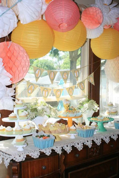 Just Hatched baby shower | CatchMyParty.com Hatch Baby, Duck Photo, Baby Shower Duck, Hatching Chicks, Baby Shower Party Ideas, Shower Party Ideas, Farm Theme, Baby Chicks, Baby Shower Theme