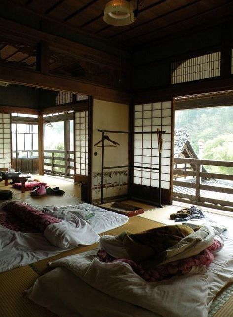 this traditional japanese house Asian City, Japanese Home Design, Japanese Style House, Traditional Japanese House, Japanese Interiors, Japan Architecture, Japanese Room, Japanese Interior, Japanese Architecture