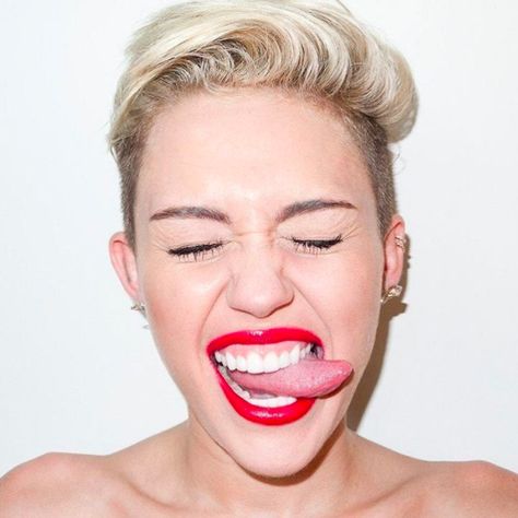 Check out @mileycyrus and her perfect pearly whites, all thanks to the work of expert cosmetic dentists!  Visit this link to find out more about smile design with www.cosmeticdentistinbrisbane.com.au drjamesmalouf#mileycyrus #cosmeticdentistry #cosmeticdentistbrisbane #aestheticdentist #bestdentist #bestcosmeticdentist #veneers #porcelainveneers #compositeveneers #newsmile #invisalign #teethstraightening #smiledesign #smile #brisbane #qld #queensland #sunshinecoast #australia #smilemakeover Miley Cyrus Tongue, Celebrity Beauty Secrets, Teeth Straightening, Dental Veneers, Terry Richardson, Smile Design, Cosmetic Dentistry, Dental Implants, Miley Cyrus