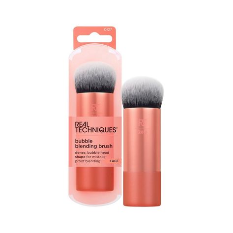 The Real Techniques Bubble Blending Makeup Brush features a dense, bubble-shaped head to seamlessly blend out any formula for a fast all-over finish. The 260 makeup brush’s round head is expertly shaped for mistake-proof blending. Our multipurpose makeup brush works to prime, cover, and set with all formulas- whether that’s liquid, cream, or powder makeup. With maximum pickup, precision application, and targeted shapes – this triple threat design will level up your daily routine. The blending br Target Makeup, Blending Makeup, Powder Products, Real Techniques Brushes, Wishlist Ideas, Brush Design, Wishlist 2024, Flawless Makeup Application, Kabuki Brush