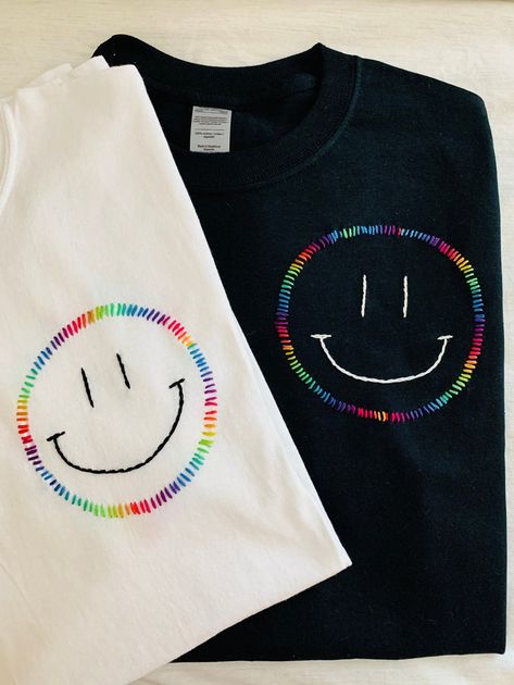 Embroidered Rainbow, Clothes Embroidery Diy, Embroidery Tshirt, Embroidery On Clothes, Smiley Faces, Sewing Embroidery Designs, Hand Embroidery Art, Shirt Embroidery, Boyfriend Style