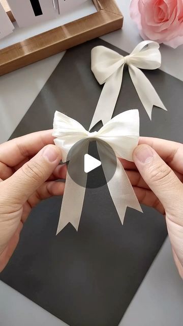 How To Make Cute Bows With Ribbon, How To Make A Easy Bow, How To Tie A Decorative Bow, How To Make A Bow With Your Fingers, Making Small Bows With Ribbon, How To Tie A Nice Bow, How To Tie A Bow With Velvet Ribbon, Ribbon Diy Bow, Easy Bow With Ribbon