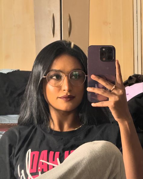 Mirror selfies on and off Phone cover: @toclosetofficial Rida Tharana, Best Mirror Selfie Poses, Best Mirror Selfie, Brown Lipstick Shades, Best Mirror, Brown Lipstick, Mirror Selfie Poses, Cool Mirrors, Lipstick Shades