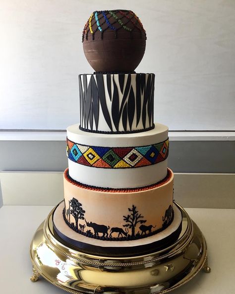 African Themed Wedding, Beaded Wedding Cake, African Wedding Cakes, Zulu Traditional Wedding, Zebra Wedding, African Cake, African Tea, African Inspired Wedding, Safari Scene