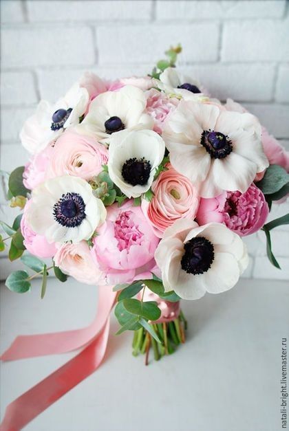 Peony And Anemone Bouquet, Small Wedding Bouquets, Anemone Bouquet, Blush Bouquet, Simple Elegant Wedding, Bouquets Wedding, Prom Flowers, Artificial Flowers Wedding, Sunflower Bouquets