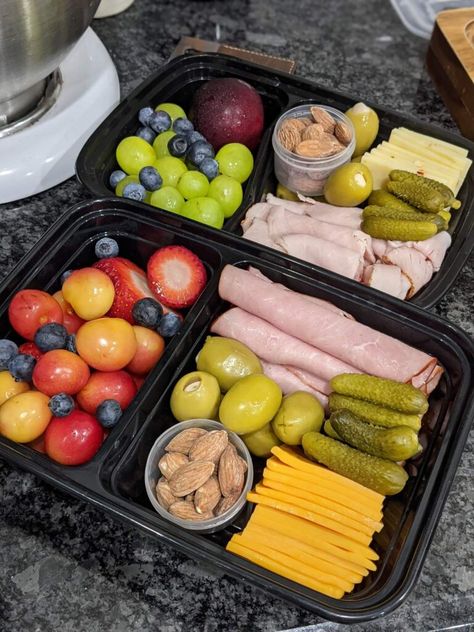 Busy Girl, Meal Prep Snacks, Healthy Lunch Snacks, Healthy Lunch Meal Prep, Work Meals, Easy Healthy Meal Prep, Lunch Idea, Prepped Lunches, Healthy Food Motivation