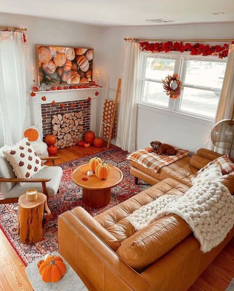 Fall Room Aesthetic Bedroom, Fall Room Aesthetic, Halloween Bedroom, Fall Living Room Decor, Halloween Room Decor, Fall Living Room, Fall Decor Ideas, Fall Bedroom, Bedroom And Living Room