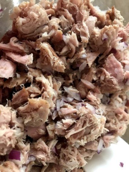 Smoked Tuna Salad Recipe, Recipes For Fresh Tuna, Smoked Tuna Salad, Smoked Tuna Recipe, Tuna Egg Salad, Tuna Loin, Smoked Tuna, Tuna And Egg, Fresh Tuna