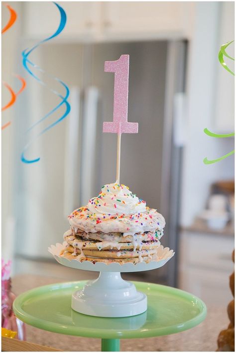 Brunch Anyone Birthday, Pancake Smash Cake 1st Birthdays, 1st Birthday Brunch, Bday Breakfast, Birthday Brunch Ideas, First Birthday Brunch, First Birthday Candle, Quarantine Party, Diy Brunch