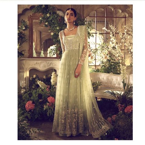 Élan (@elanofficial) • Instagram photos and videos Walima Dresses Pakistani, Floor Length Anarkali, Walima Dress, Designer Anarkali Dresses, Stylish Wedding Dresses, Pakistani Wedding Dress, Designer Anarkali, Minty Green, Pakistani Bridal Dresses