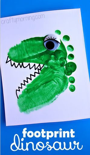 Dinosaur Footprint Crafts for Kids - Fun art project for boys! Footprint Crafts For Kids, Diy Halloween Dekoration, Footprint Craft, Dinosaur Footprint, Footprint Crafts, Dinosaur Crafts, Footprint Art, Handprint Crafts, Cool Art Projects