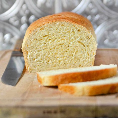 A close up of a sliced loaf of bread showing crumb. Grandma Sycamore Bread Recipe, Mels Kitchen Cafe, Low Sodium Bread, Mels Kitchen, Kidney Healthy Foods, Salt Free Recipes, Low Iodine Diet, Heart Healthy Recipes Low Sodium, Potato Sandwich