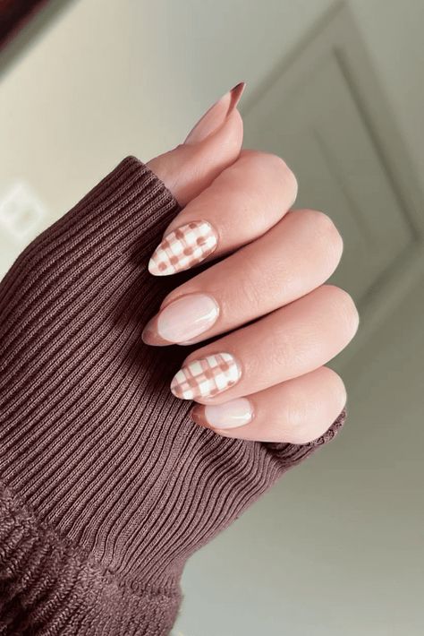 30 Stunning Thanksgiving Nails to try this Fall Thanksgiving Day Nails, Thanksgiving Nails French Tip, Easy Thanksgiving Nails, Simple Thanksgiving Nails, Half Moon Nails, Cozy Fall Vibes, Girly Acrylic, Pumpkin Nails, Moon Nails