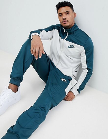 Nike Polyknit Tracksuit Set In Green 861774-328 Mens Activewear Fashion, Sporty Outfits Men, Mens Tracksuit Set, Designer Bottoms, Nike Clothes Mens, Mens Tracksuit, Free T Shirt Design, Men Tracksuit, Adidas Tracksuit