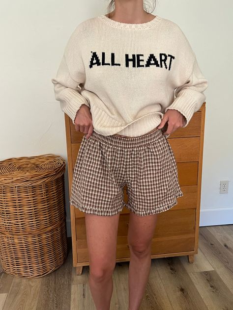 Tshirt And Boxers Outfit, Boxers Outfit, Plaid Shorts Outfit, Pattern Shorts, Summer Plaid, The Boxer, Big Sweaters, Casual Bottoms, Red Gingham