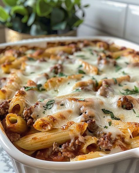 My Italian neighbor showed me this dish, and we knew we had to snag the recipe! Rigatoni With Meat Sauce, Mostaccioli Pasta, Baked Mostaccioli, Homemade Meat Sauce, Baked Rigatoni, Grilled Cheese Recipes, Baked Ziti, Delish Recipes, Minced Meat