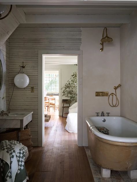 Leanne Ford Went to Texas Looking for Antiques—Instead She Bought a House Corner Tub Shower, Steel Shower Door, Grace Mitchell, Small Bathroom Inspiration, Texas Farmhouse, Salvaged Doors, Living Room And Kitchen Design, Round Top Texas, Dream Cabin