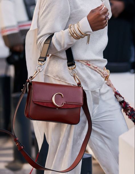 Shop the Best Bags From New York, London, Milan, and Paris | Who What Wear UK Street Style Handbags, Purse Trends, Street Style Bags, Dream Bags, Spring Inspo, Bag Obsession, Stylish Purse, Paris Fashion Week Street Style, Spring Accessories