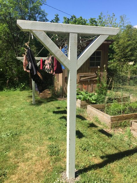 The Farmhouse Clothesline - A Mountain Hearth Clothesline In Garden, Wooden Clothes Line Ideas Outdoor, Farmhouse Clothesline, How To Build A Clothesline, Clothesline Between Trees, Clothesline Poles, Peaceful Meditation, Clothespin Bag, Victorian Farmhouse