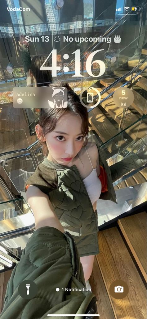 Le Sserafim Sakura Lockscreen, Ios 16 Lock Screen Ideas Kpop, Ios 16 Kpop Lockscreen, Le Sserafim Iphone Layout, Le Sserafim Phone Layout, Lock Screen Inspo Ios 16, Le Sserafim Homescreen, Lockscreen Ios 16 Ideas, Lockscreen Ideas Ios 16