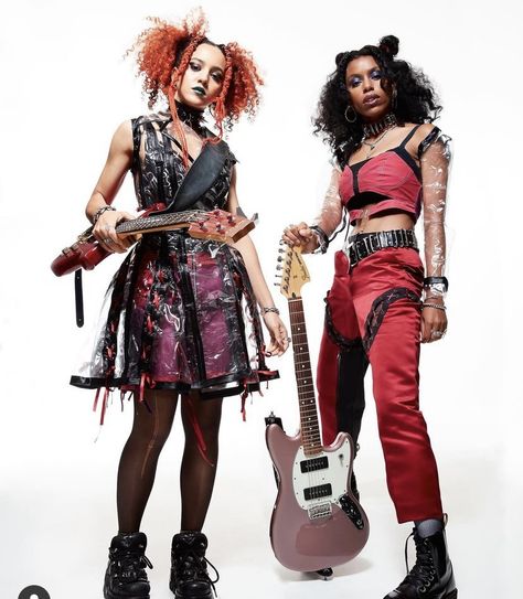 Nova Twins, Punk Poses, Afro Punk Outfits, Band Poses, Afro Goth, Afro Punk Fashion, Black Alt, Arte Punk, Punk Aesthetic