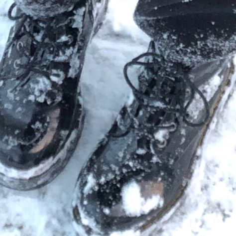 Snowy Grunge Aesthetic, Snow Hunter Aesthetic, Grunge Snow Aesthetic, Cornelius Snow Aesthetic, Coriolanus Aesthetic, Nuclear Winter Aesthetic, Apocalypse Winter, Grunge Christmas Aesthetic, Snow Boots Aesthetic