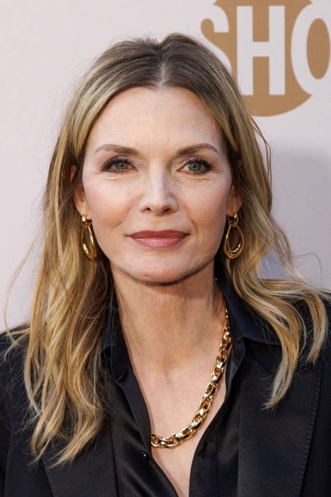 Michelle Pfeiffer #michellepfeiffer Megan 4, Jeremiah 7, Chris Mc, Michelle Pfeiffer, Love Deeply, French Chic, Golden Globes, Kate Moss, Pretty Woman