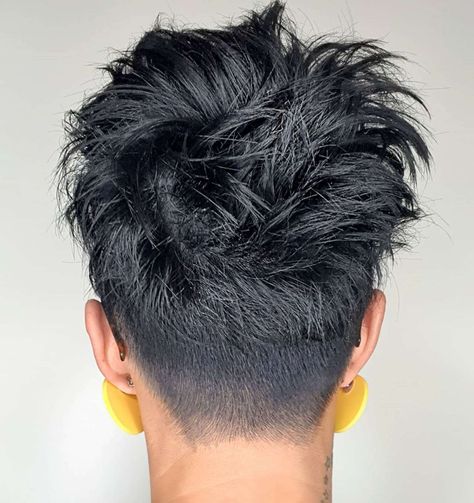 Evelyn Poetz Short Hairstyles - Likeeed Short Pixie Undercut Hairstyles, Edgy Pixie Cuts Shaved Sides, Feminine Pixie Haircut, Mohawks, Choppy Hair, Short Hair Undercut, Super Short Hair, Edgy Short Hair, Short Choppy Hair