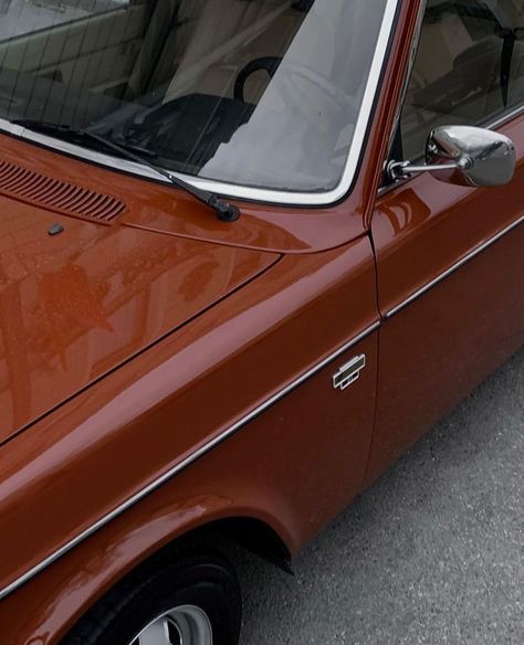 photo dump, moody aesthetic, minimal aesthetic, vancouver
blogger, canadian blogger, moody, minimal mood, vibe, day
in the life, mood board. Vintage Car Aesthetic, Brown Car, Auto Retro, Car Goals, Car Aesthetic, Aesthetic Background, Classy Cars, Pretty Cars, April 25